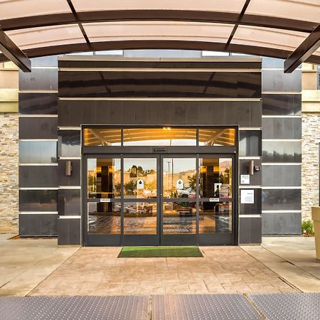 Holiday Inn Hotel & Suites Silicon Valley - Milpitas By Ihg Екстер'єр фото